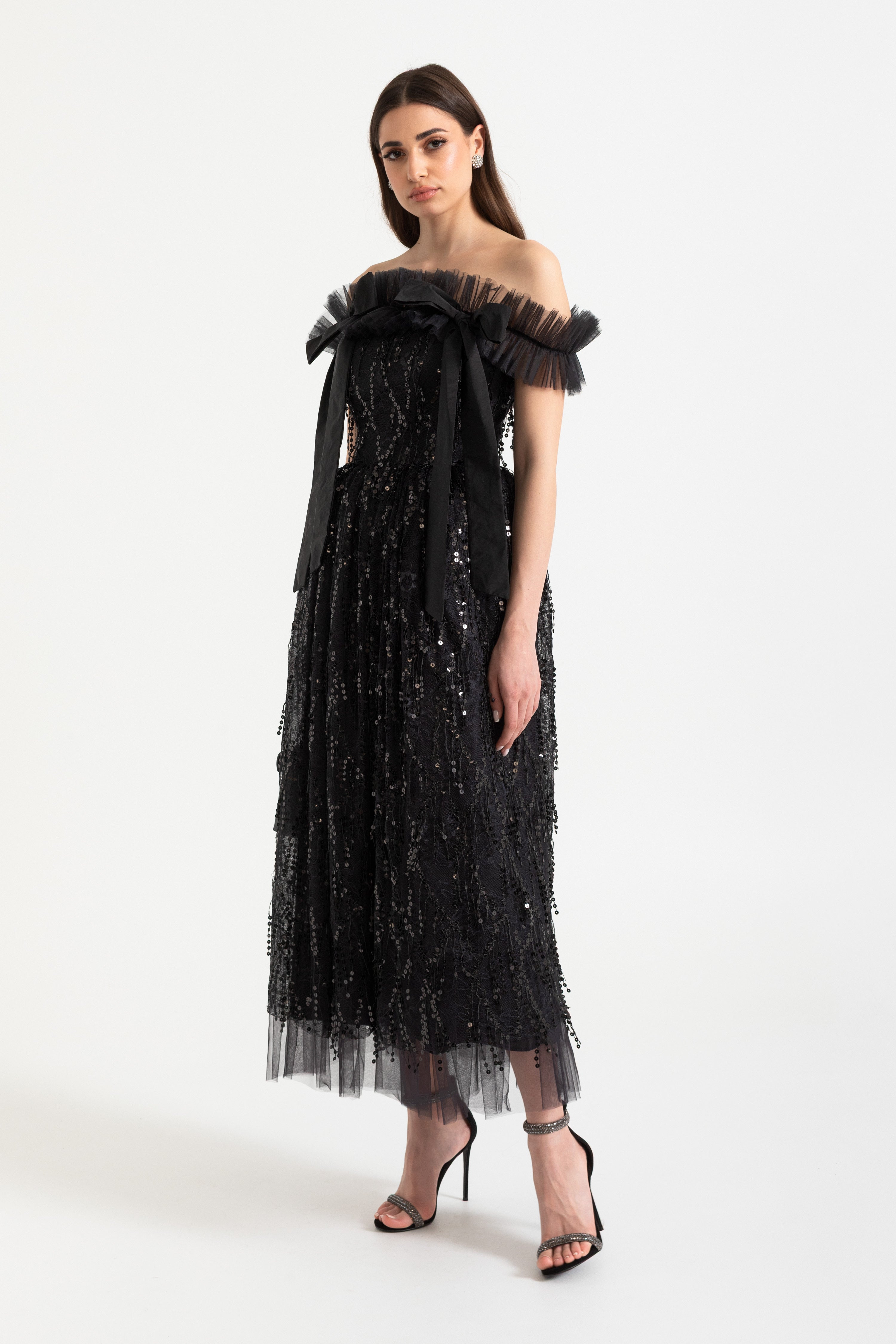 Off-Shoulder Pailletten Midi Jurk met Tulle Ruches en Vetersluiting Achter 