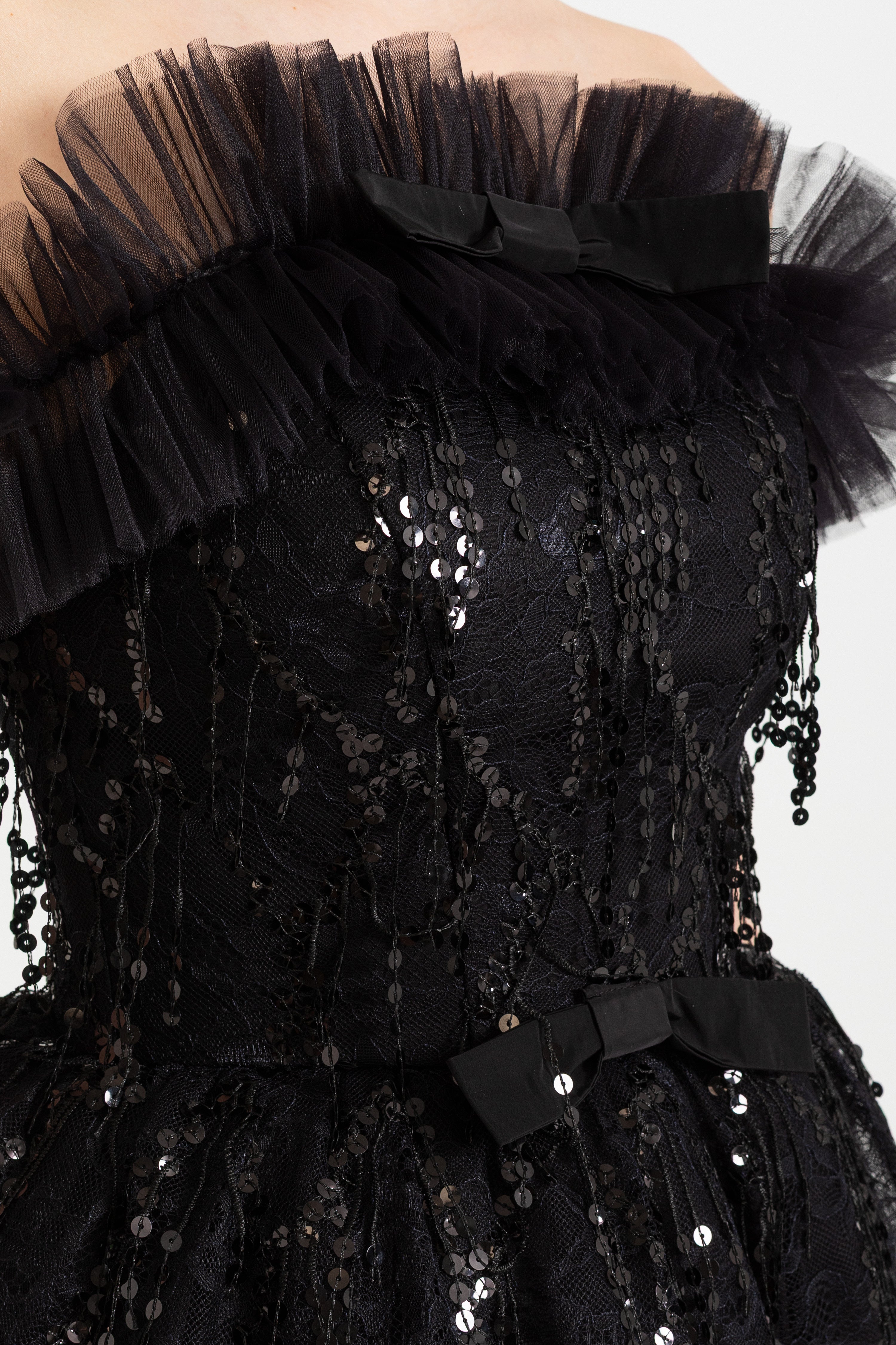 Off-shoulder corsettop met paillettenborduurwerk en gerimpelde afwerking 