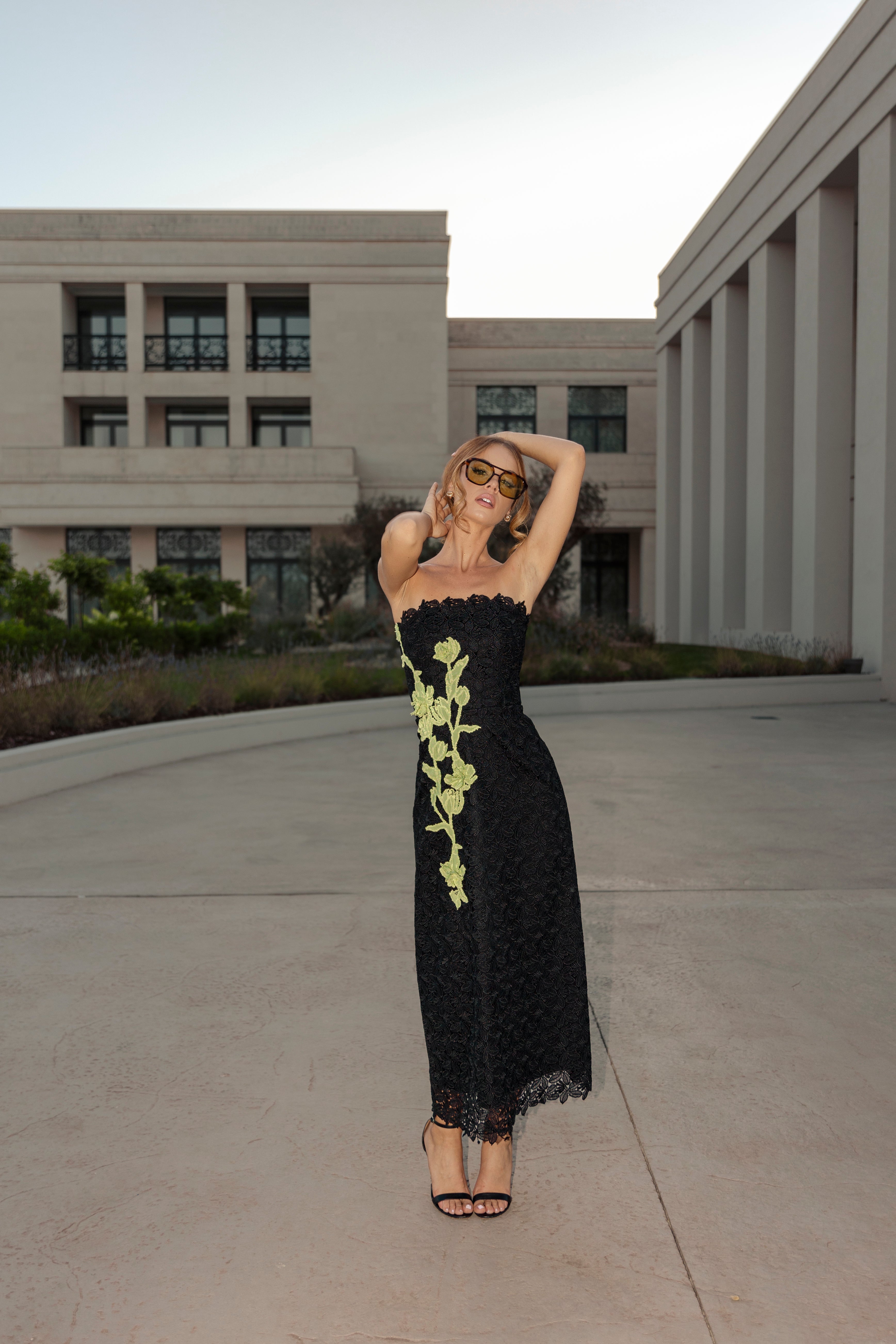 Tulia Midi Dress - Black